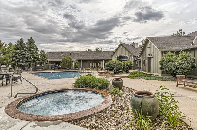 Building Photo - 12912 Ironstone Way