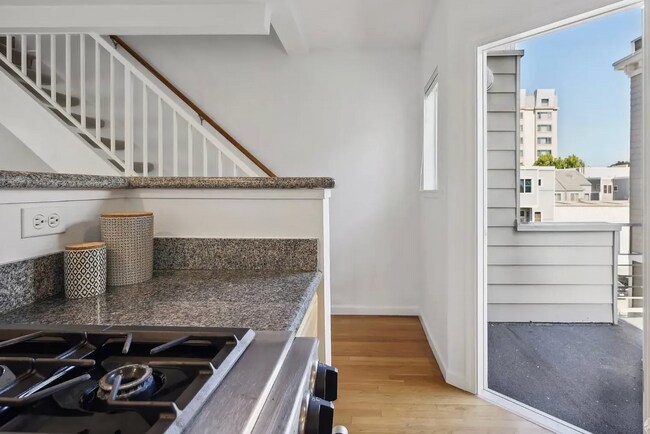 Building Photo - 28 Jennifer Pl