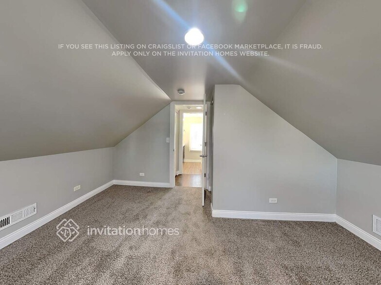 Building Photo - 10002 Merrimac Ave