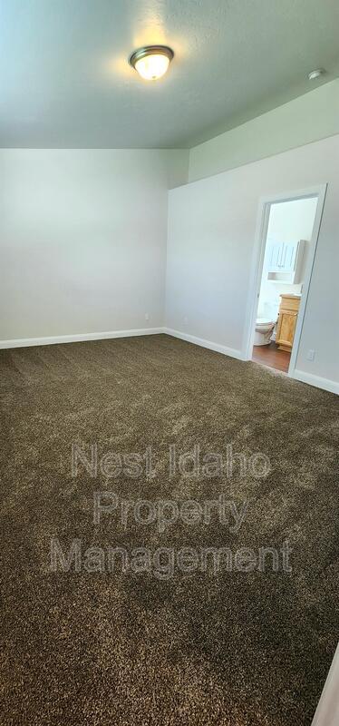Building Photo - 5140 W Brunmier Dr