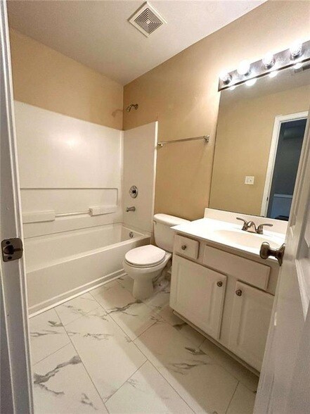 Building Photo - 1008 Prestwyck Ct