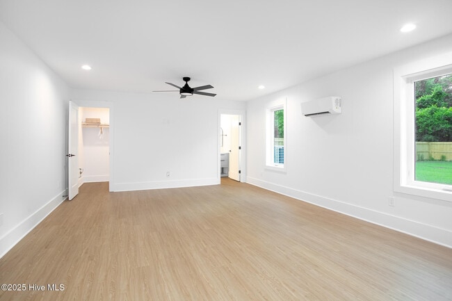 Building Photo - 109 Broadview Ln