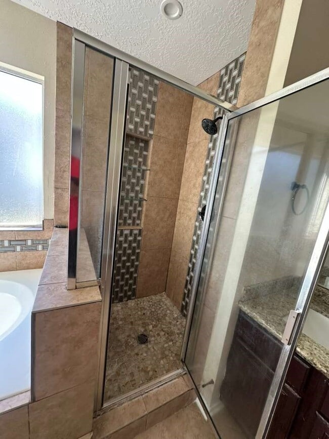 Building Photo - 5718 Straight Way