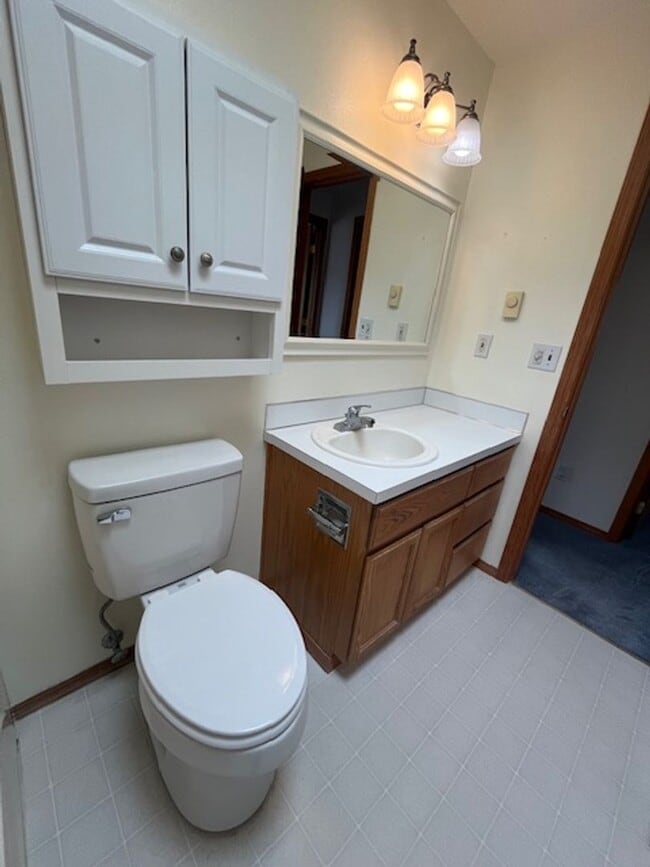 Building Photo - 3 Bedroom 2.5 Bath Dayton OR