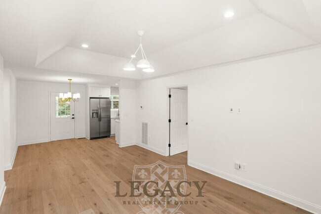 Building Photo - 100 Sadler Ct