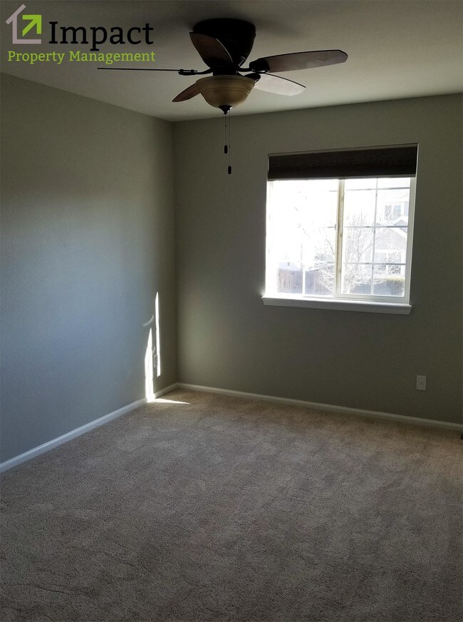 Building Photo - 11595 Crow Hill Dr