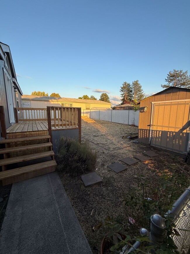 Building Photo - Don’t miss out on this great home