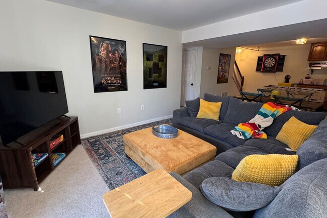 Building Photo - 9414 Grant Ave