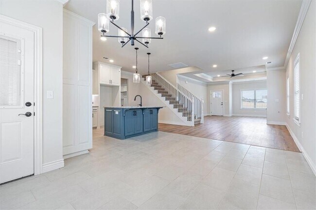 Building Photo - 6602 SW Spindle St