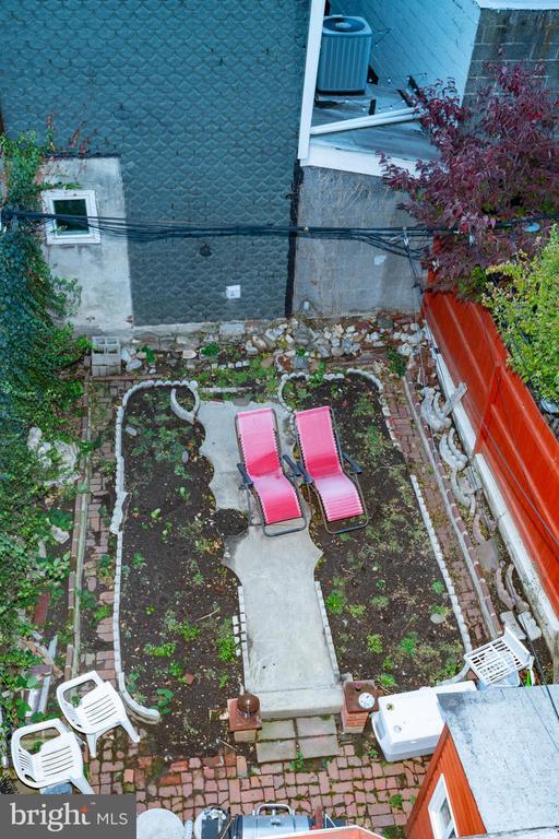 Building Photo - 932 N 5th St