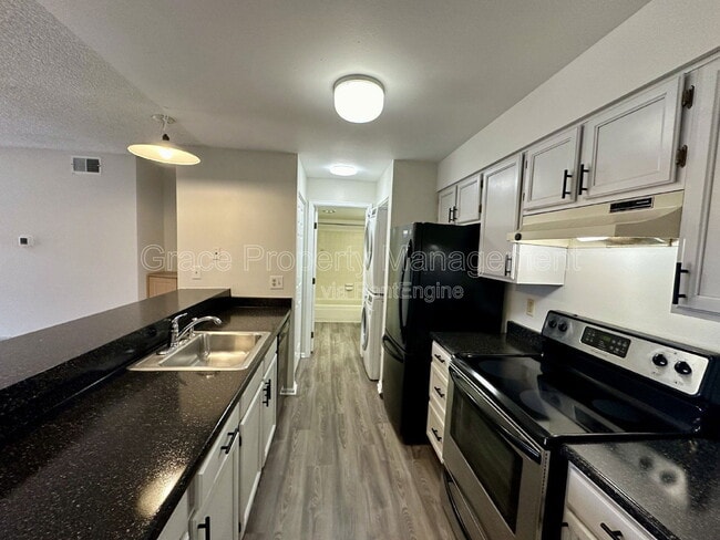 Building Photo - 4899 S Dudley St