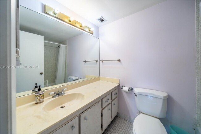 Building Photo - 3800 S Ocean Dr