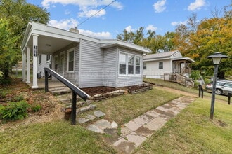 Building Photo - 1821 Korando Ave