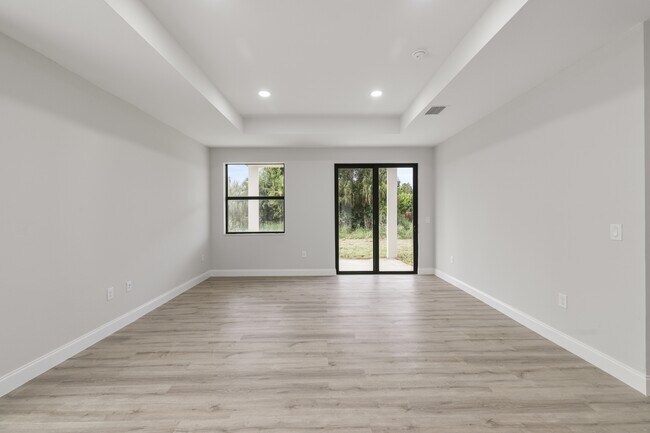 Building Photo - 3302 56th St W
