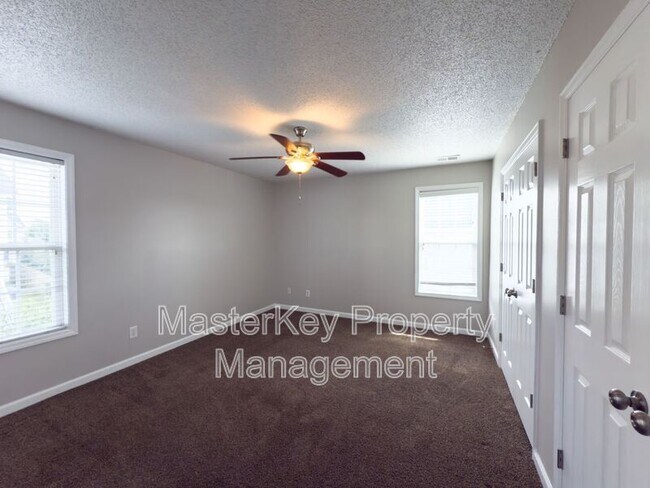 Building Photo - 4421 Windsock Ln