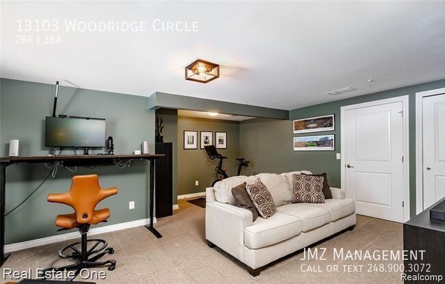 Building Photo - 13103 Woodridge Cir