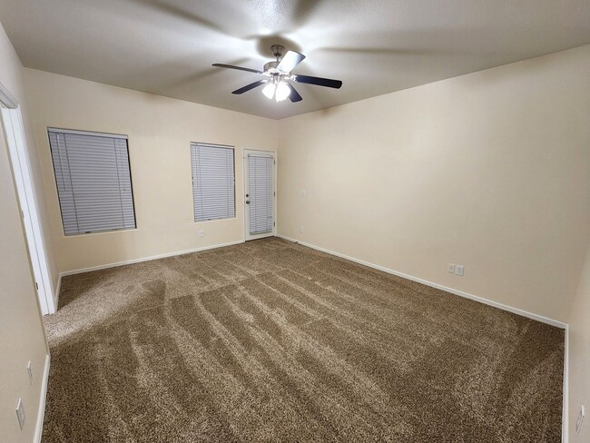 Building Photo - 1219 Gunsight Peak Dr