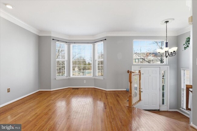 Building Photo - 8731 Farnham Way