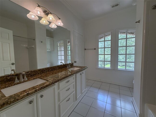 Building Photo - 3024 Rice Boulevard