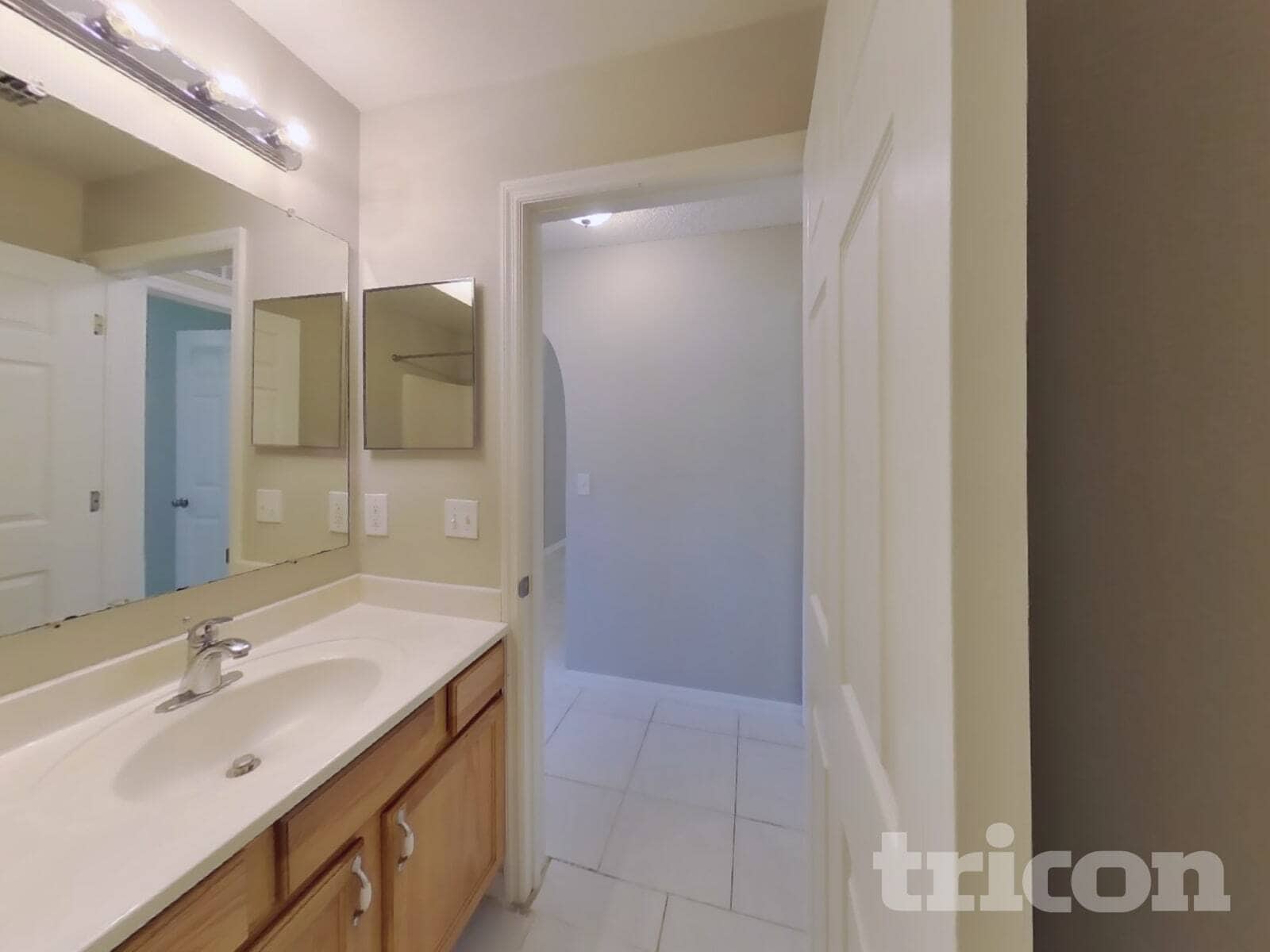 Building Photo - 7396 Prosperity Park Rd N