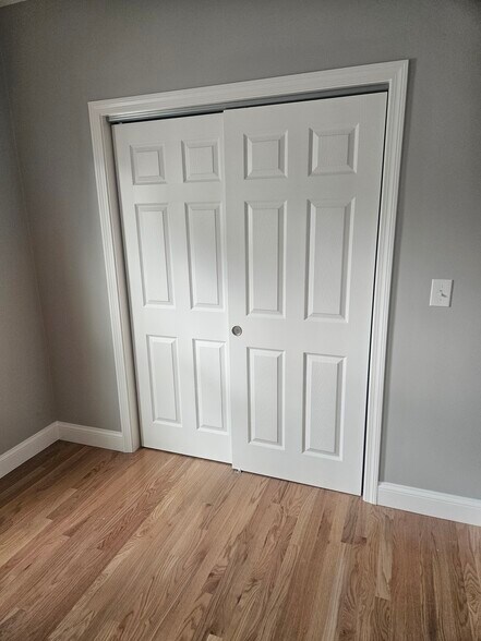 Bedroom - 41 Raymond St