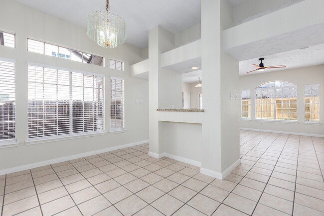 Building Photo - 5442 Garden Village Dr