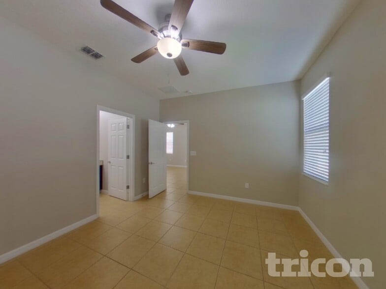 Building Photo - 2446 Waxwing Wy