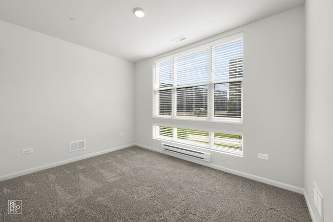 Building Photo - 2246 Venture Dr