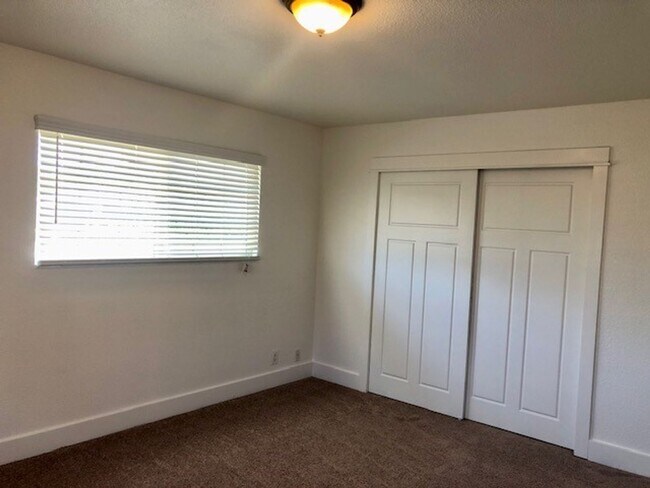 Building Photo - Nice 3 bed, 2 bath home in Carmichael