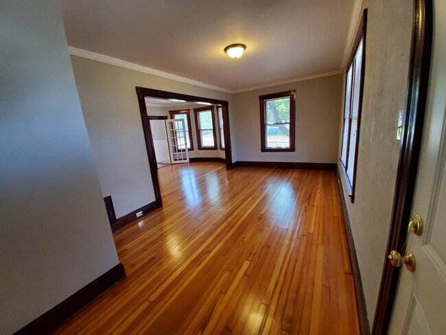 Building Photo - 136-138 West Center Street - Duplex