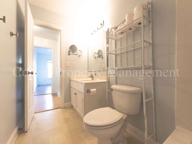 Building Photo - 120 S 9th St