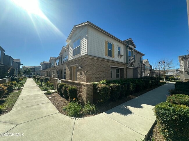 Building Photo - 139 Farmhouse Dr