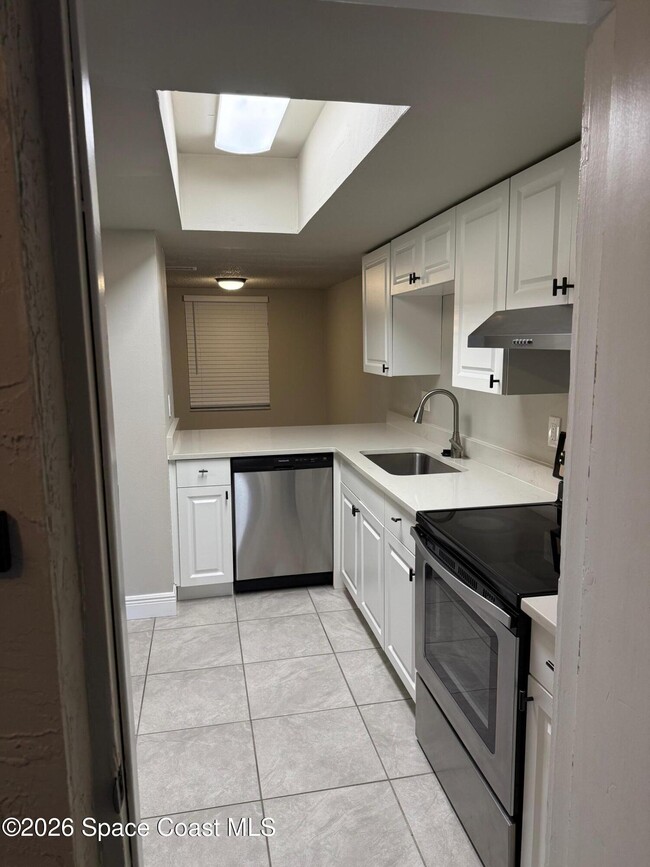 Building Photo - 1425 Croftwood Dr