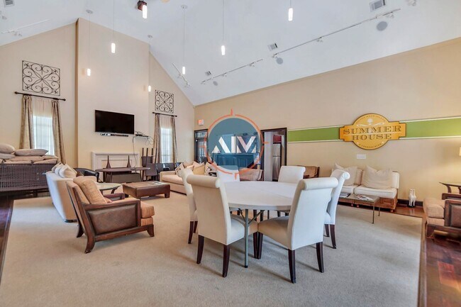 Building Photo - Spacious 2BR Condo with Luxury Amenities - Available August 17