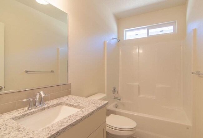 Building Photo - 3 Bed 2 Bath Home @ Pillar Rock Estates. H...