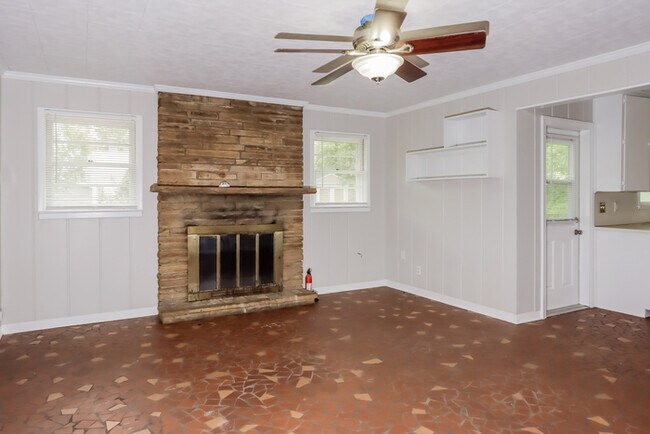 Building Photo - 3064 Guymar Rd