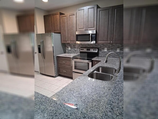 Building Photo - 2534 Glenrise Pl