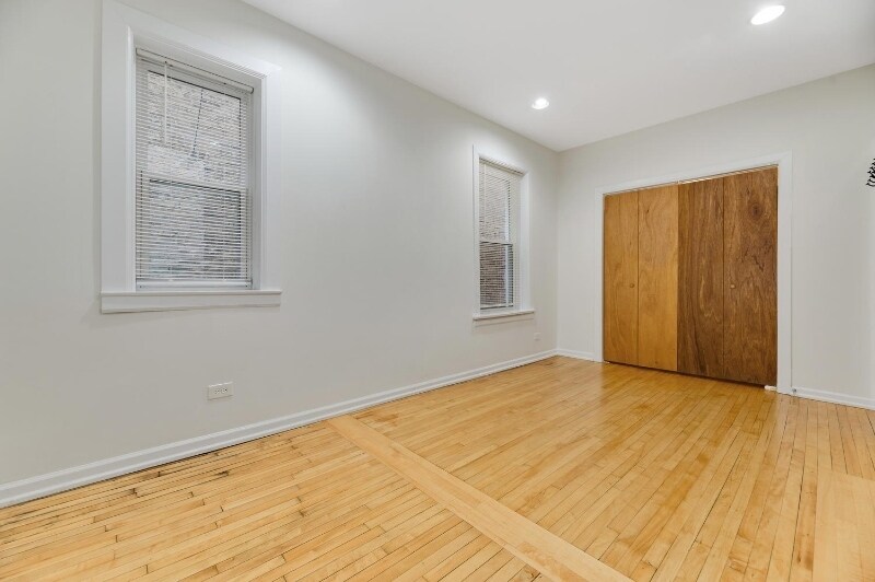 Building Photo - 2520 W Cortez St