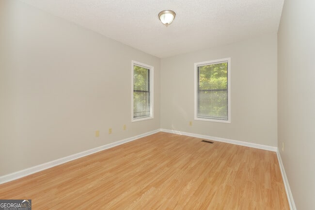 Building Photo - 3822 Nowlin Rd