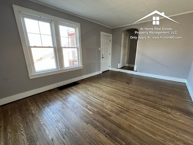 Building Photo - 837 Nichols St