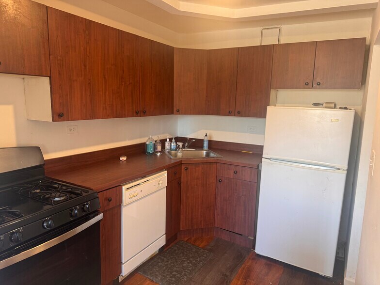 Building Photo - 7559 113th St