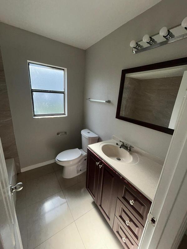 Building Photo - 5648 Rio Grande