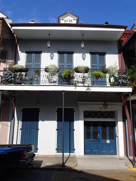 Primary Photo - 727 Ursulines Ave