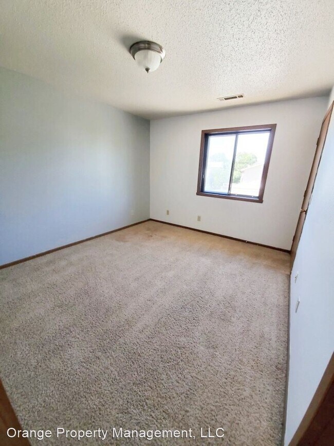 Building Photo - 813 Reclamation Dr