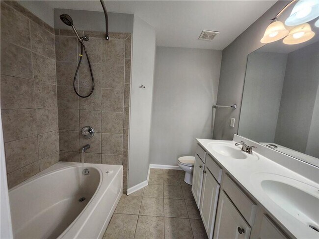 Building Photo - 1030 Prestwyck Ct