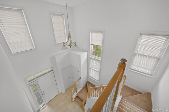 Building Photo - 45 High Point Cir