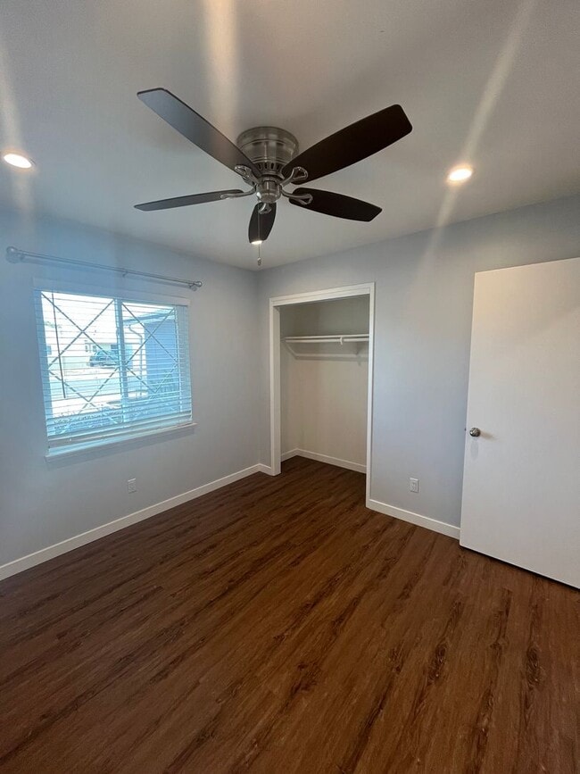 Building Photo - CHARMING 3BD/2BA SINGLE FAMILY HOME IN CLA...