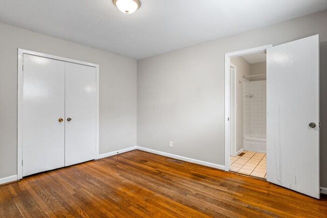 Building Photo - Home off Freeman Mill, Living Room Plus De...