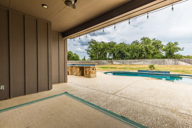 Building Photo - 222 Sand Flat Ln