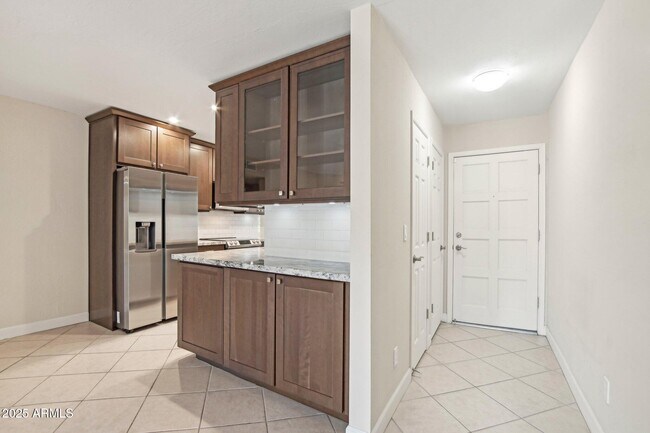 Building Photo - 5998 N 78th St
